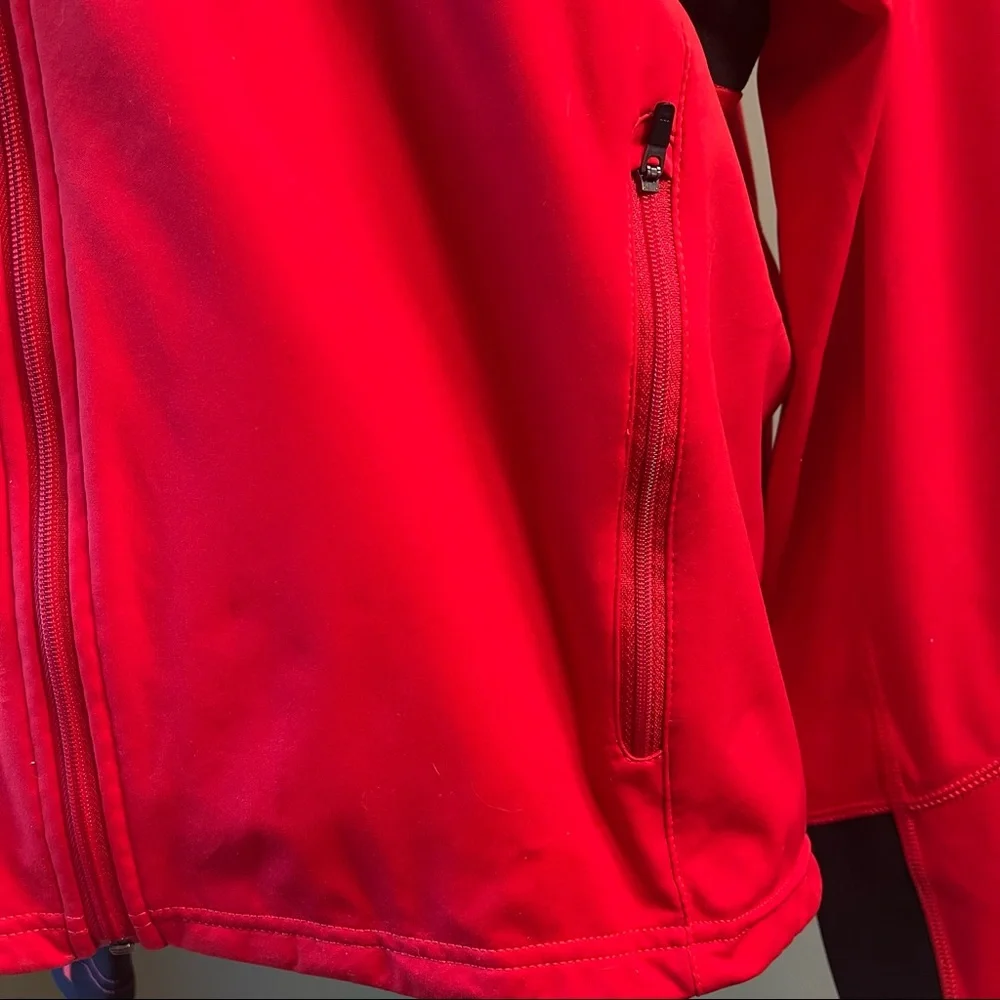 Patagonia Men’s Red Wind Shield Zip Front Jacket - Size Medium